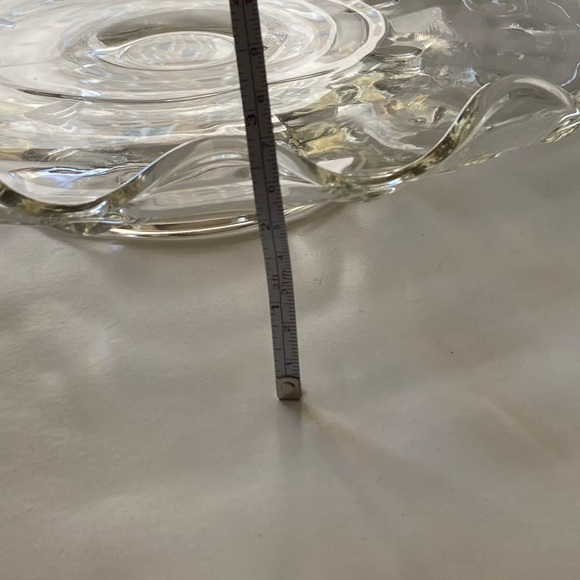 Vintage Pedestal Cake Plate Clear Glass Serving Platter with ruffled Edge - Picture 11 of 12